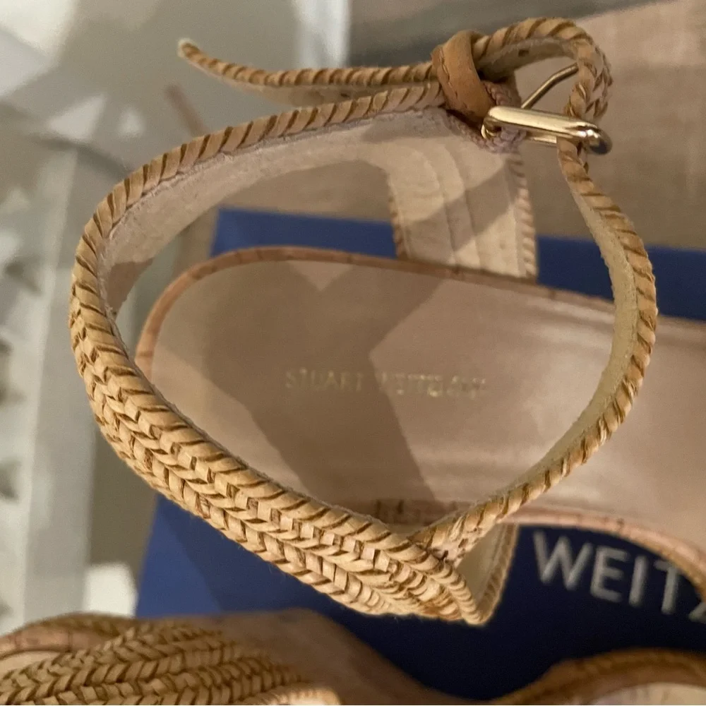 Stuart Weitzman: Jezebel Leather Wedge Sandals - Picture 4 of 7